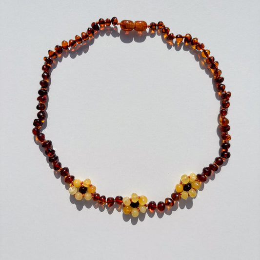 Amber Necklace with flowers - Cognac - 40cm