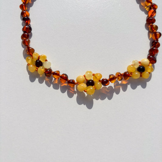 Amber Necklace with flowers - Cognac - 32cm