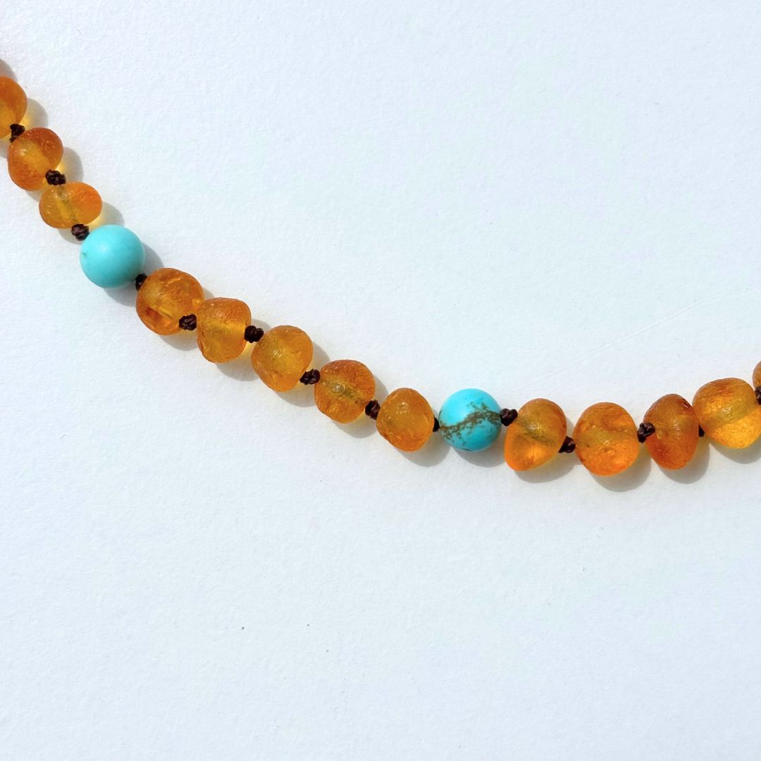 [OUTLET]  Amber Necklace with turquoise - Raw honey - 40cm
