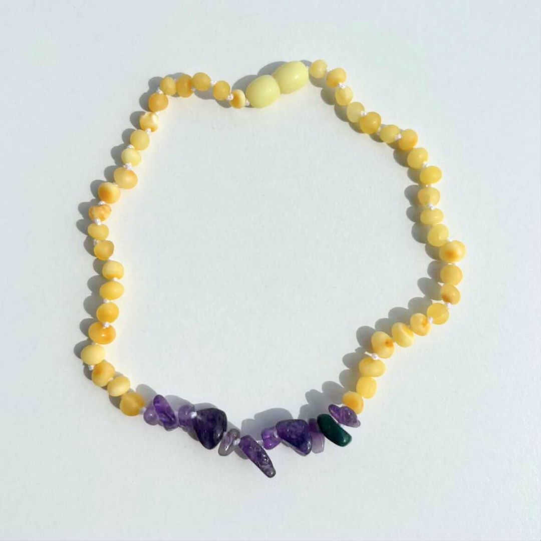 [OUTLET]  Amber necklace with amethyst - Raw butter - 31cm