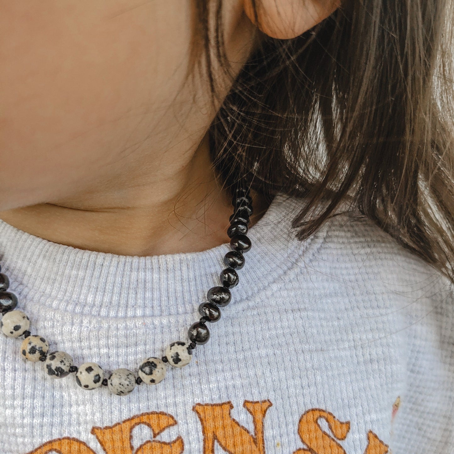 [OUTLET]  Amber Necklace with Dalmatian jasper - Cherry - 32cm