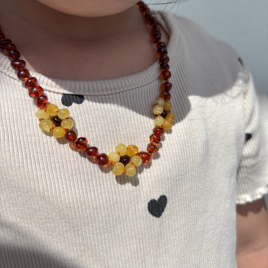 Amber Necklace with flowers - Cognac - 40cm