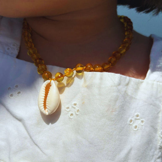 Amber Necklace with Cowrie Shell - Honey- 32cm