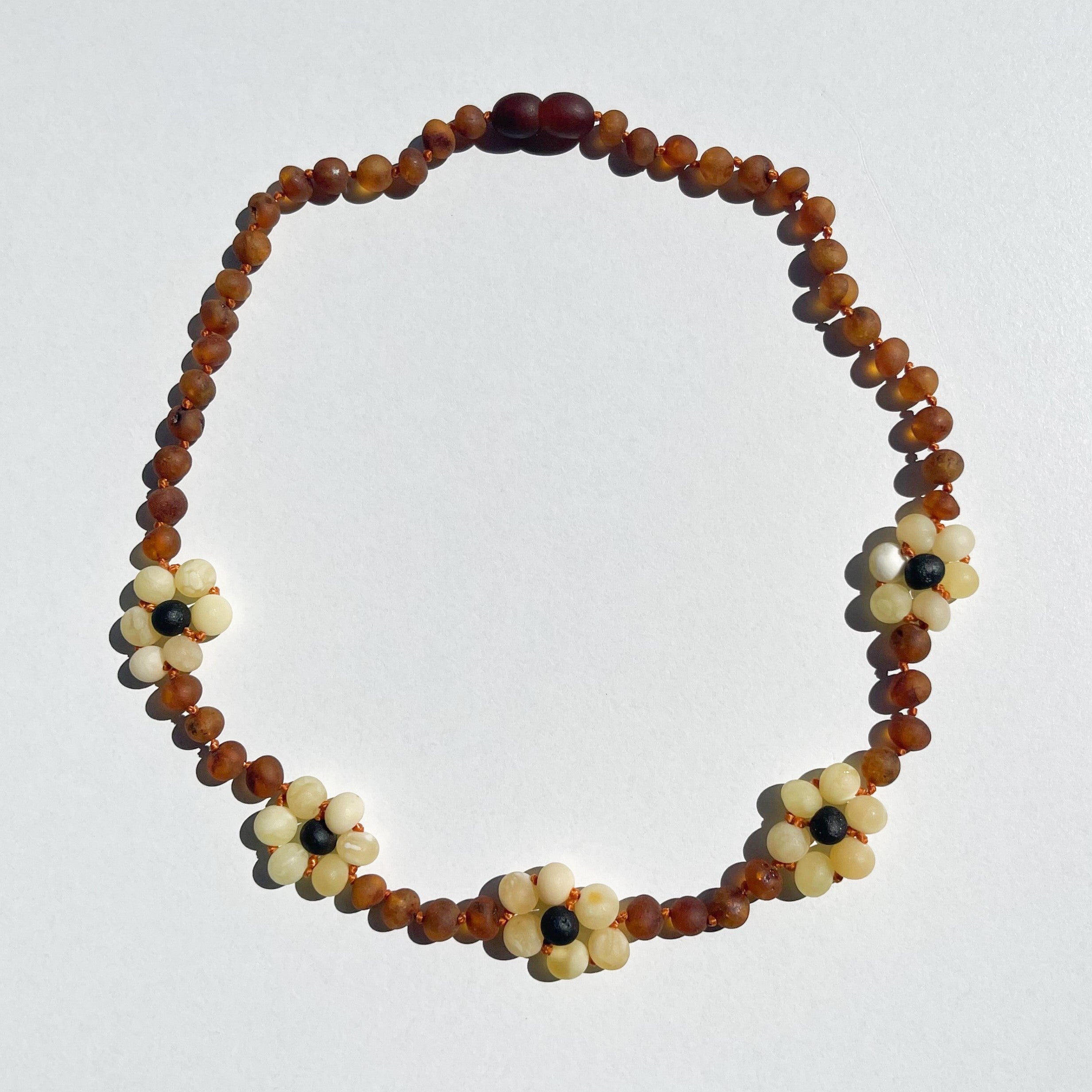 Amber Necklace with 5flowers -Raw cognac- 40cm – ehuu0026mommy