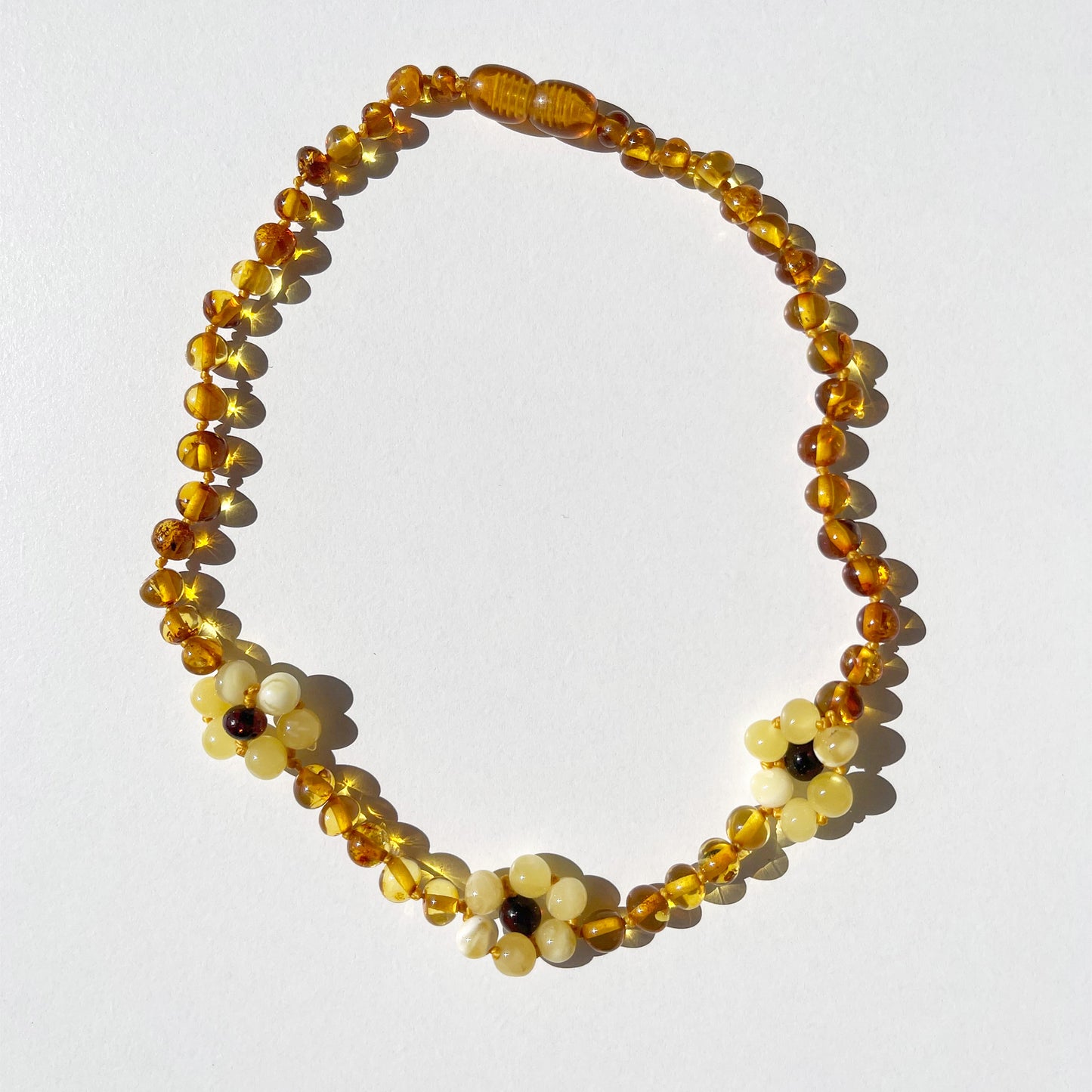 Amber Necklace with flowers - Honey - 32cm