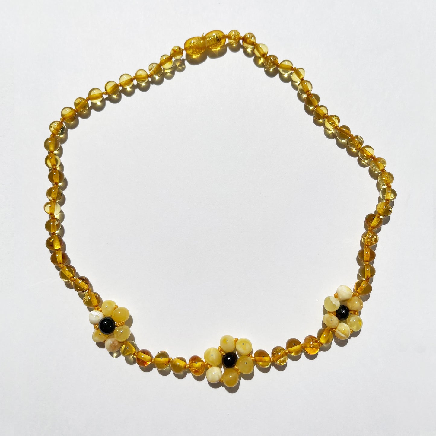 Amber Necklace with flowers - Honey - 40cm