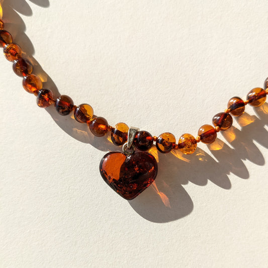 Amber Necklace with heart - Cognac - 40cm